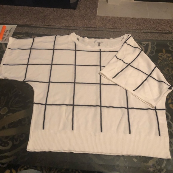 New York & Comp. top - Picture 1 of 2